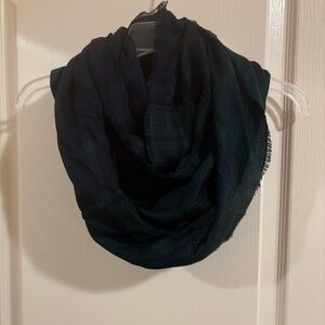 J.Jill tartan blackwatch Dark green blue navy Plaid Infinity Scarf